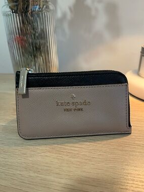 kate spade Two-Tone Black and Beige Leather Zip Card Wallet